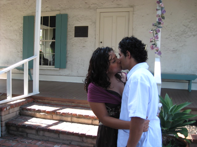 617x456 pixels (105K)